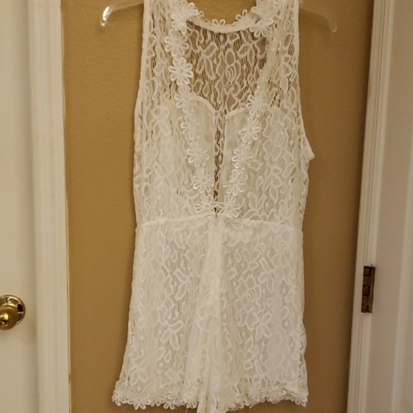 Romper - Picture 1 of 5